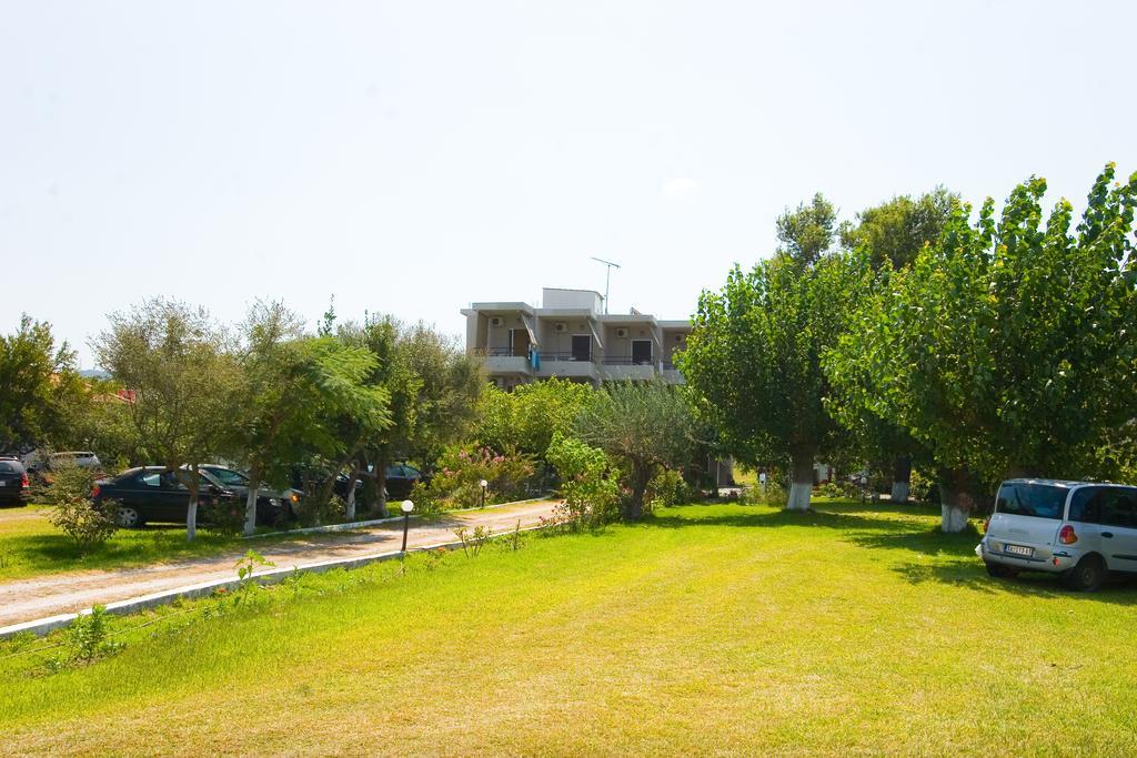 Apartments Skardoutsou أغيوكامبوس المظهر الخارجي الصورة