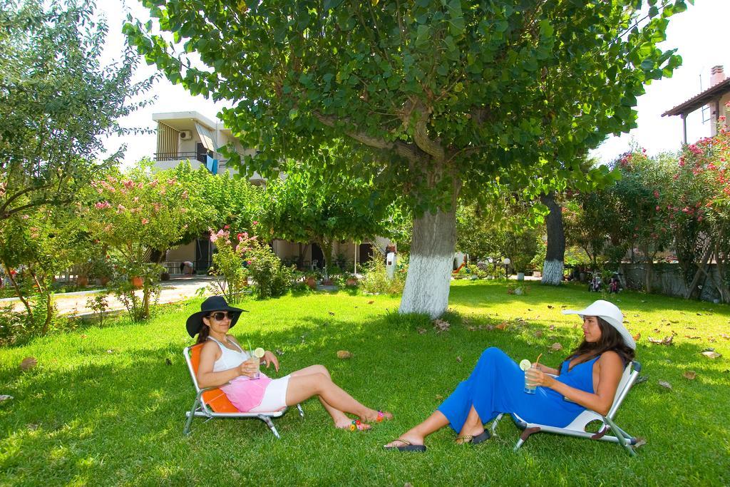 Apartments Skardoutsou أغيوكامبوس المظهر الخارجي الصورة